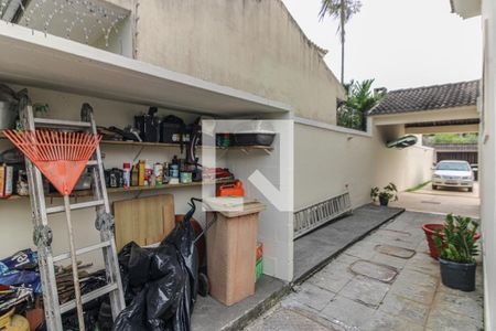 Casa de condomínio para alugar com 250m², 4 quartos e 4 vagas Casa de condomínio para alugar com 250m², 4 quartos e 4 vagasÁrea externa