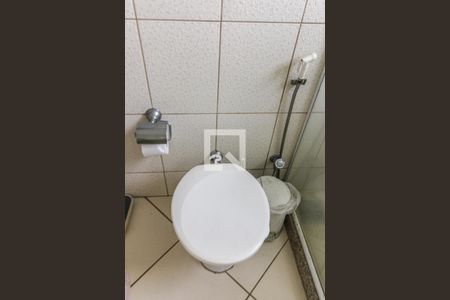 Casa de condomínio para alugar com 250m², 4 quartos e 4 vagas Casa de condomínio para alugar com 250m², 4 quartos e 4 vagasSuíte 1 - Banheiro