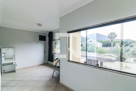 Casa de condomínio para alugar com 250m², 4 quartos e 4 vagas Casa de condomínio para alugar com 250m², 4 quartos e 4 vagasSuíte 3