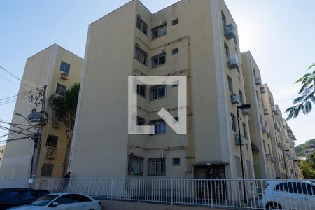 Apartamento para alugar com 45m², 2 quartos e 1 vagaÁrea comum - Fachada interna do condomínio