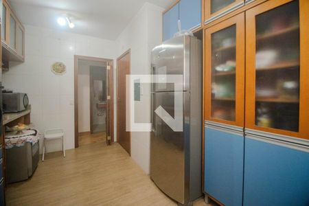 Apartamento à venda com 144m², 4 quartos e 2 vagas Apartamento à venda com 144m², 4 quartos e 2 vagasCozinha