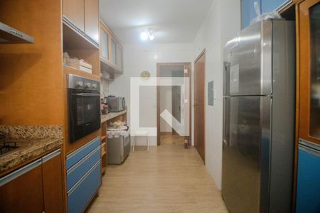 Apartamento à venda com 144m², 4 quartos e 2 vagas Apartamento à venda com 144m², 4 quartos e 2 vagasCozinha