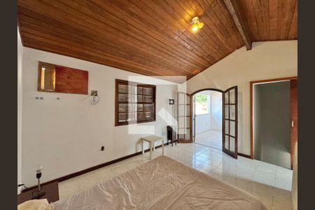 Casa de condomínio à venda com 182m², 4 quartos e 3 vagasQuarto 2
