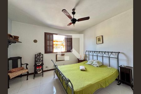 Casa de condomínio à venda com 182m², 4 quartos e 3 vagasQuarto 1