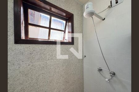Casa de condomínio à venda com 182m², 4 quartos e 3 vagasBanheiro Social