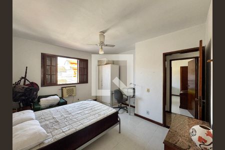 Suíte de casa de condomínio à venda com 4 quartos, 182m² em Vargem Pequena, Rio de Janeiro