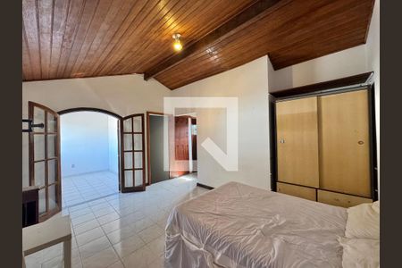 Casa de condomínio à venda com 182m², 4 quartos e 3 vagasQuarto 2