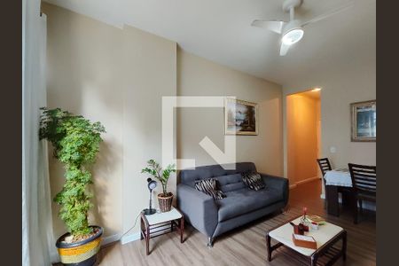 Apartamento à venda com 102m², 3 quartos e 1 vagaSala