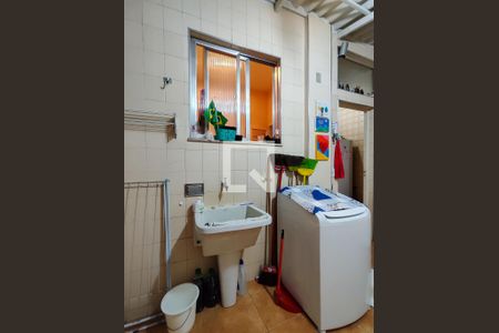 Apartamento à venda com 102m², 3 quartos e 1 vagaÁrea de Serviço