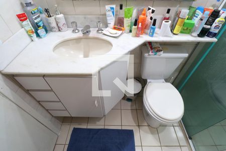 Apartamento à venda com 82m², 3 quartos e 2 vagasBanheiro 