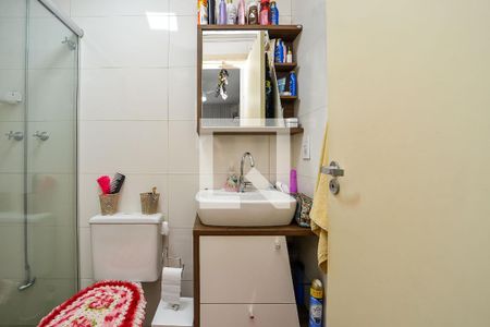 Banheiro da Suíte de apartamento à venda com 2 quartos, 49m² em Sarandi, Porto Alegre