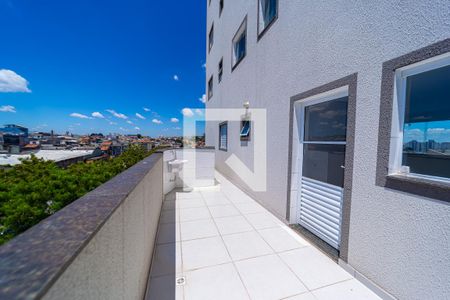 Apartamento para alugar com 42m², 2 quartos e 1 vagaÁrea de Serviço e Quintal
