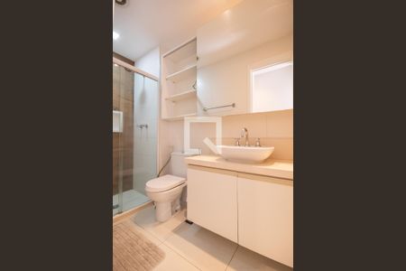 Apartamento à venda com 82m², 2 quartos e 2 vagasBanheiro da Suíte 1