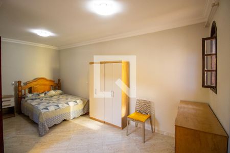 Casa à venda com 175m², 4 quartos e 2 vagas Casa à venda com 175m², 4 quartos e 2 vagasQuarto / Suíte 3