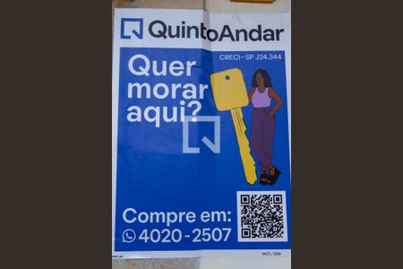 Casa à venda com 175m², 4 quartos e 2 vagas Casa à venda com 175m², 4 quartos e 2 vagasPlaquinha