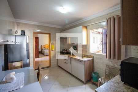 Casa à venda com 175m², 4 quartos e 2 vagas Casa à venda com 175m², 4 quartos e 2 vagasCozinha 2