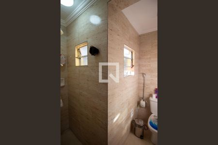 Casa à venda com 175m², 4 quartos e 2 vagas Casa à venda com 175m², 4 quartos e 2 vagasBanheiro