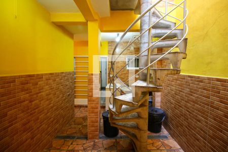 Casa à venda com 175m², 4 quartos e 2 vagas Casa à venda com 175m², 4 quartos e 2 vagasÁrea de Serviço