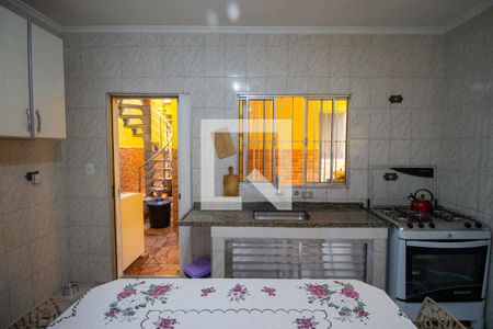 Casa à venda com 175m², 4 quartos e 2 vagas Casa à venda com 175m², 4 quartos e 2 vagasCozinha