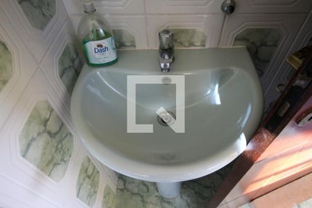 Casa à venda com 175m², 4 quartos e 2 vagas Casa à venda com 175m², 4 quartos e 2 vagasLavabo