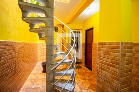 Casa à venda com 175m², 4 quartos e 2 vagas Casa à venda com 175m², 4 quartos e 2 vagasÁrea de Serviço