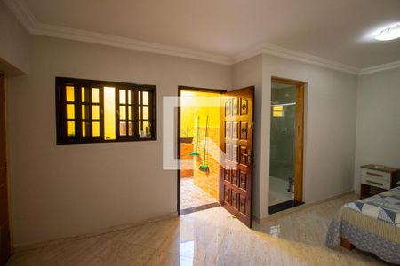 Casa à venda com 175m², 4 quartos e 2 vagas Casa à venda com 175m², 4 quartos e 2 vagasQuarto / Suíte 3