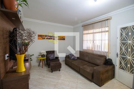 Casa à venda com 175m², 4 quartos e 2 vagas Casa à venda com 175m², 4 quartos e 2 vagasSala 2