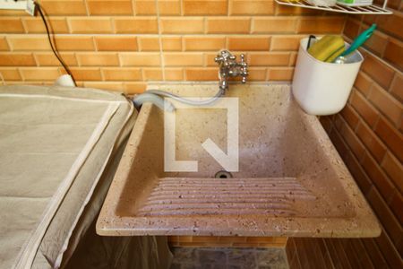 Casa à venda com 175m², 4 quartos e 2 vagas Casa à venda com 175m², 4 quartos e 2 vagasÁrea de Serviço 2