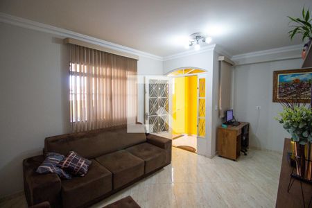 Casa à venda com 175m², 4 quartos e 2 vagas Casa à venda com 175m², 4 quartos e 2 vagasSala 2