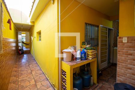 Casa à venda com 175m², 4 quartos e 2 vagas Casa à venda com 175m², 4 quartos e 2 vagasÁrea de Serviço