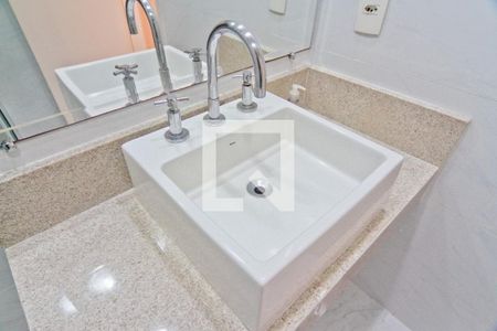 Apartamento à venda com 78m², 2 quartos e 1 vagaBanheiro