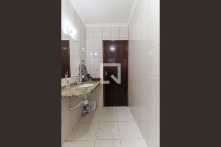 Casa à venda com 233m², 3 quartos e 3 vagas Casa à venda com 233m², 3 quartos e 3 vagasBanheiro Social 1