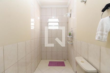 Casa à venda com 233m², 3 quartos e 3 vagas Casa à venda com 233m², 3 quartos e 3 vagasBanheiro Social 2