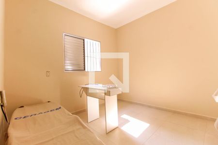 Casa à venda com 233m², 3 quartos e 3 vagas Casa à venda com 233m², 3 quartos e 3 vagasQuarto de Serviço