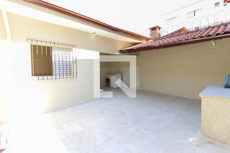Casa à venda com 233m², 3 quartos e 3 vagas Casa à venda com 233m², 3 quartos e 3 vagasQuintal