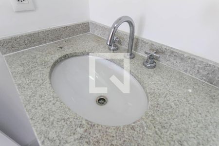 Apartamento para alugar com 48m², 2 quartos e sem vaga Apartamento para alugar com 48m², 2 quartos e sem vagaBanheiro