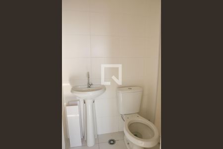 Apartamento para alugar com 32m², 2 quartos e sem vaga Apartamento para alugar com 32m², 2 quartos e sem vagaBanheiro
