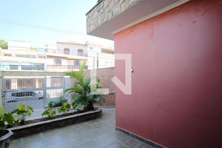 Casa à venda com 650m², 5 quartos e 4 vagasEntrada