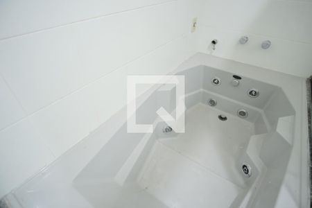 Casa à venda com 650m², 5 quartos e 4 vagasBanheiro Social