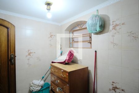 Casa à venda com 650m², 5 quartos e 4 vagasAdega