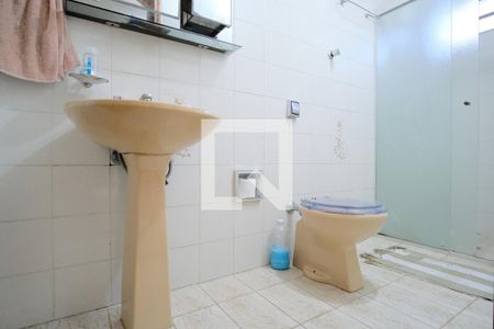 Casa à venda com 650m², 5 quartos e 4 vagasBanheiro de serviço