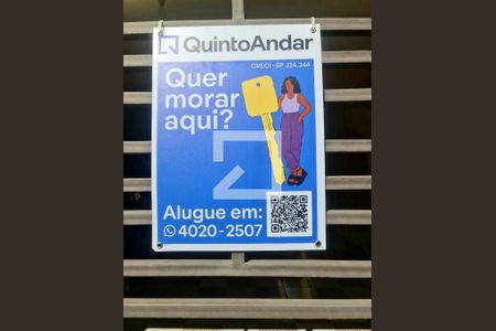 Fachada do imóvel com placa QuintoAndar de casa para alugar com 2 quartos, 120m² em Residencial Parque Cumbica, Guarulhos