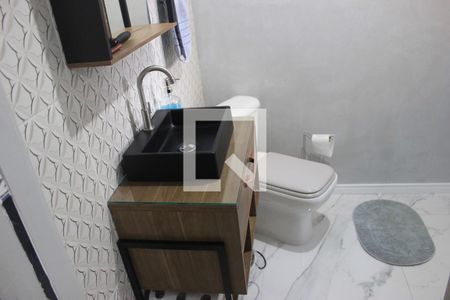 Casa para alugar com 120m², 2 quartos e 2 vagasLavabo