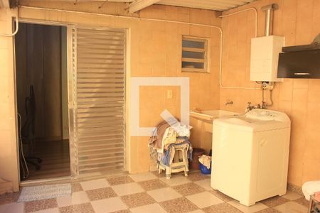 Casa para alugar com 120m², 2 quartos e 2 vagasLavanderia
