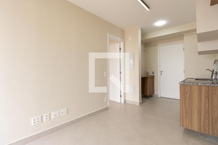 Sala de apartamento para alugar com 1 quarto, 37m² em Vila Firmiano Pinto, São Paulo
