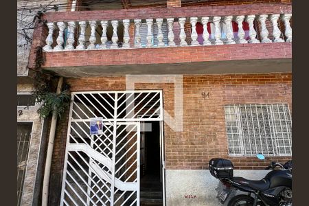 Casa para alugar com 57m², 2 quartos e sem vagaFachada