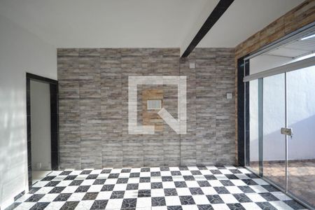 Casa para alugar com 46m², 1 quarto e sem vaga Casa para alugar com 46m², 1 quarto e sem vagaSala