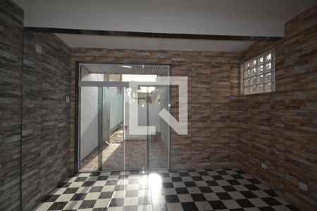 Casa para alugar com 46m², 1 quarto e sem vaga Casa para alugar com 46m², 1 quarto e sem vagaSala