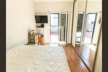 Suíte de casa para alugar com 3 quartos, 212m² em Vila Regente Feijó, São Paulo