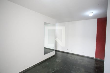 Sala de apartamento para alugar com 2 quartos, 56m² em Jacarepaguá, Rio de Janeiro